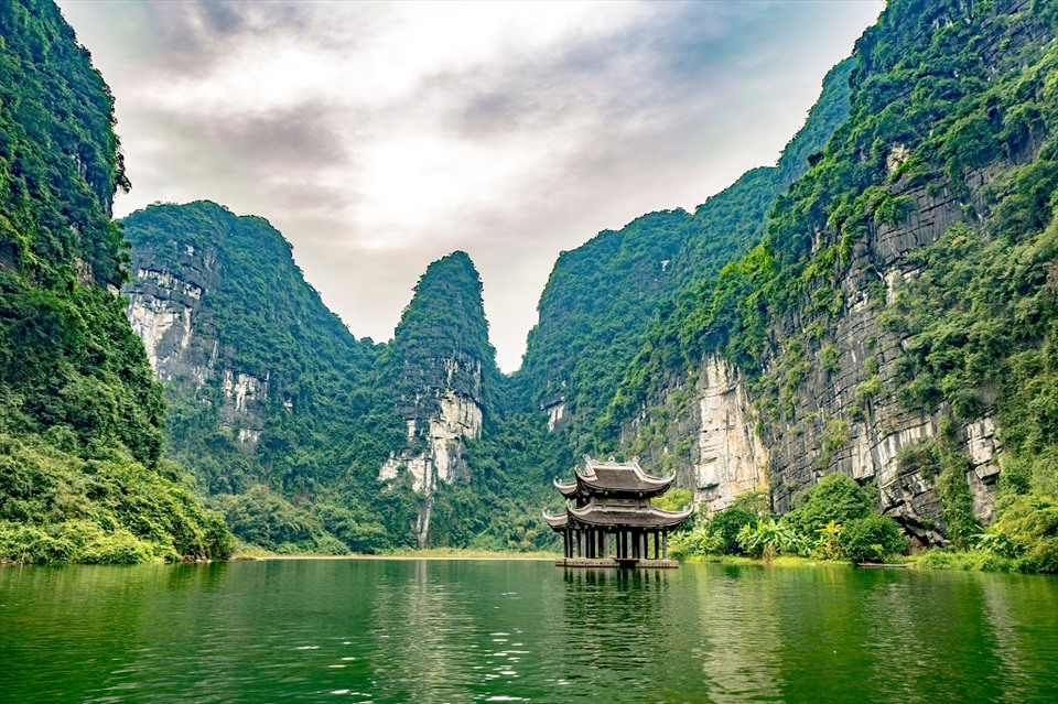 Tràng An, Ninh Bình – A place you must experience at least once in your lifetime!